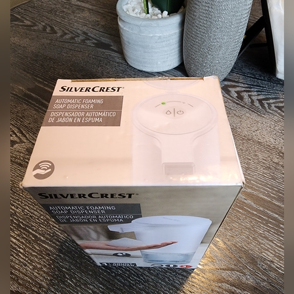 Automatic Foaming Soap Dispenser - Picture 3 of 7